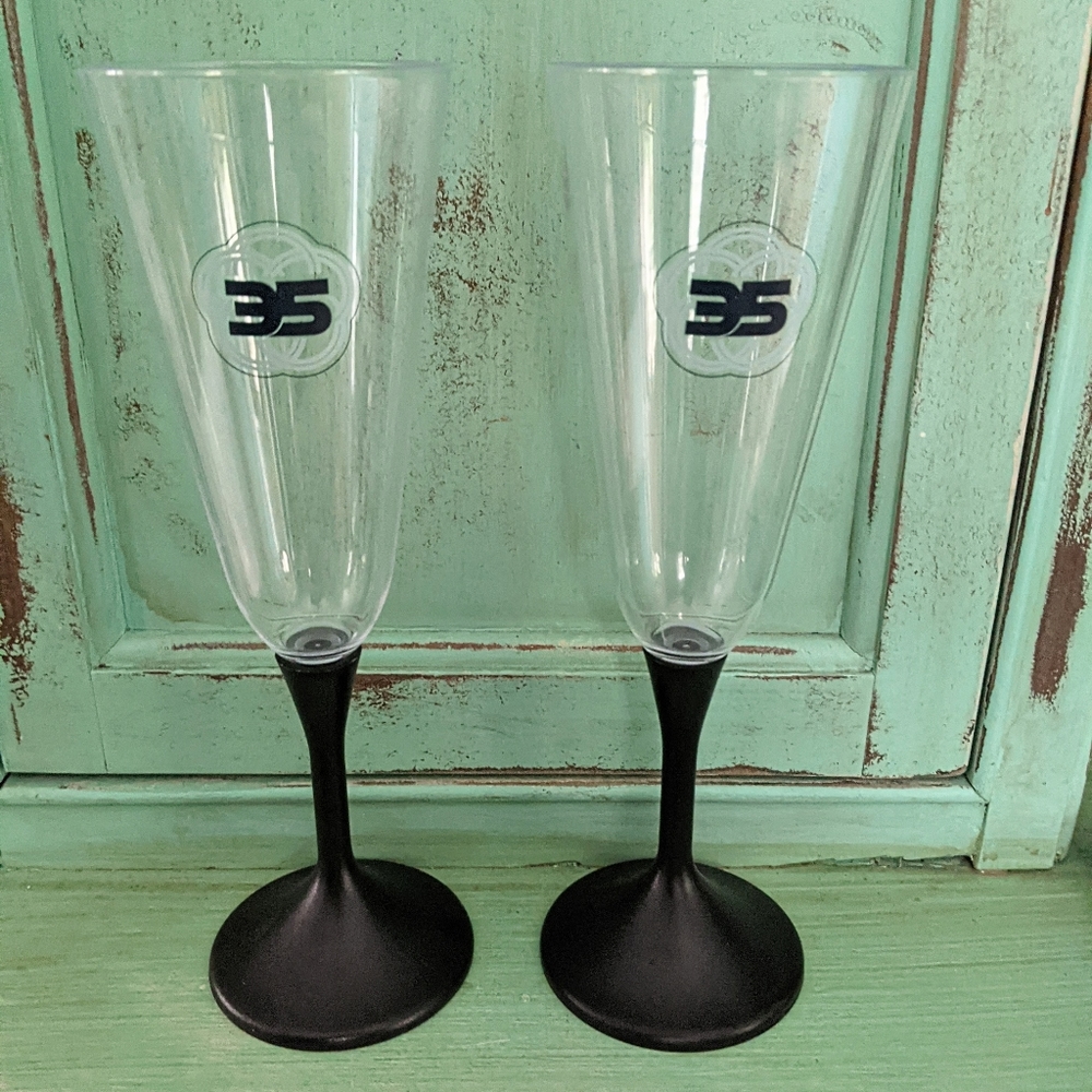 Walt Disney World Epcot 35 Light Up Champagne Chalice Wine Glass Set